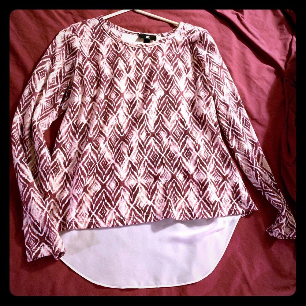 IZ Byer Burgundy sleek polyester top